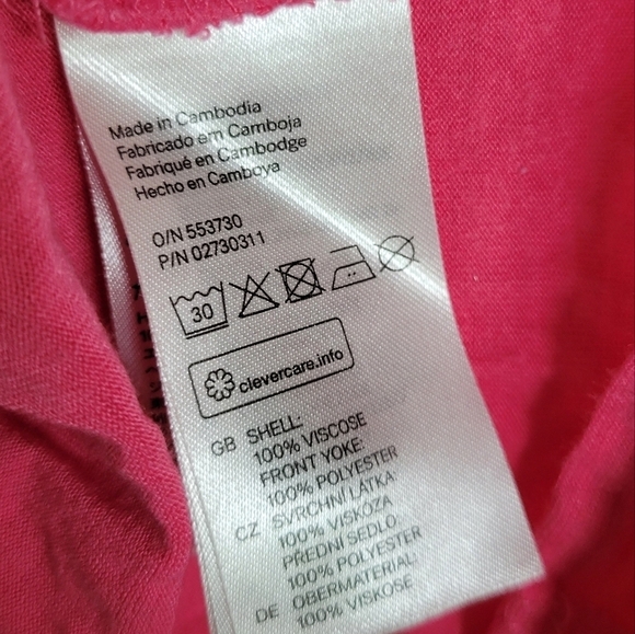 H&M Women's Barbie Pink Crochet Sleeveless Keyhole Back Tank Size Medium - Picture 3 of 4